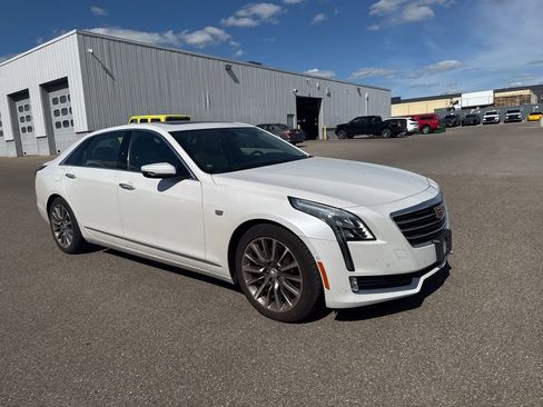 Used 2018 Cadillac CT6 Luxury AWD/4WD image 7