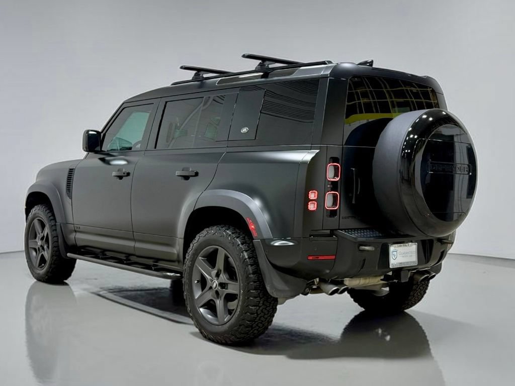 Used 2023 Land Rover Defender 110 V8 AWD/4WD image 19