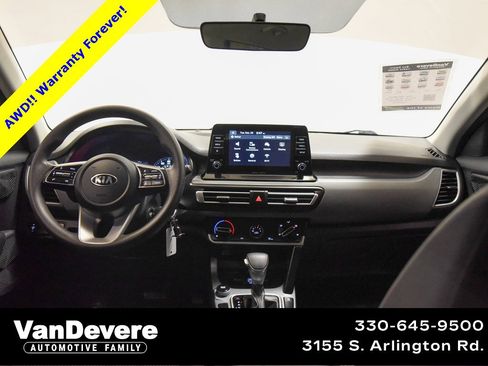 Used 2021 Kia Seltos LX image 2