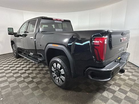 Used 2024 GMC Sierra 2500 Denali w/ Denali Reserve Package AWD/4WD image 5