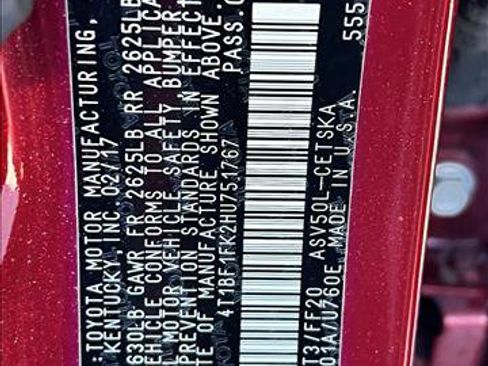 Used 2017 Toyota Camry SE image 27