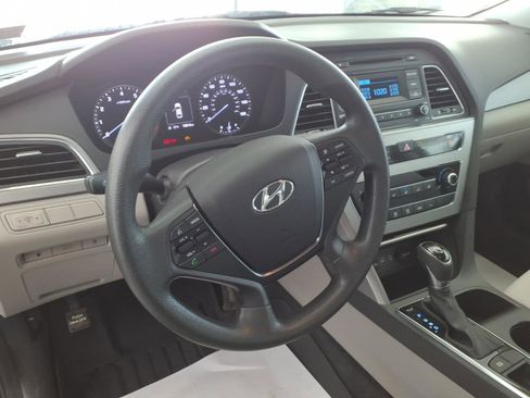 Used 2015 Hyundai Sonata SE image 11