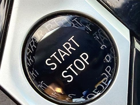 Used 2022 BMW X5 xDrive45e w/ Luxury Seating Package image 36