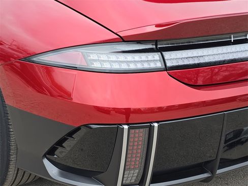 New 2025 Hyundai Ioniq 6 SE image 33