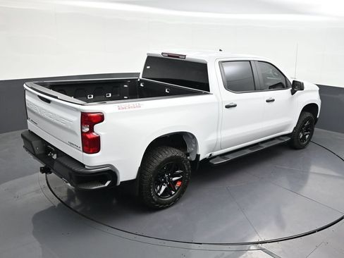 Used 2025 Chevrolet Silverado 1500 Custom Trail Boss AWD/4WD image 19