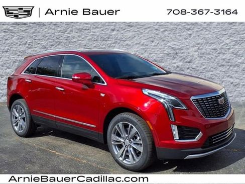 New 2025 Cadillac XT5 Premium Luxury image 1
