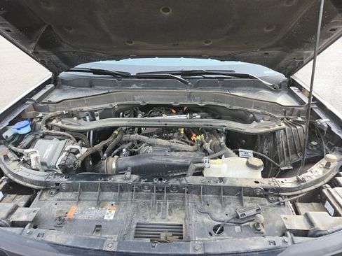 Used 2025 Ford Explorer ST-Line image 32