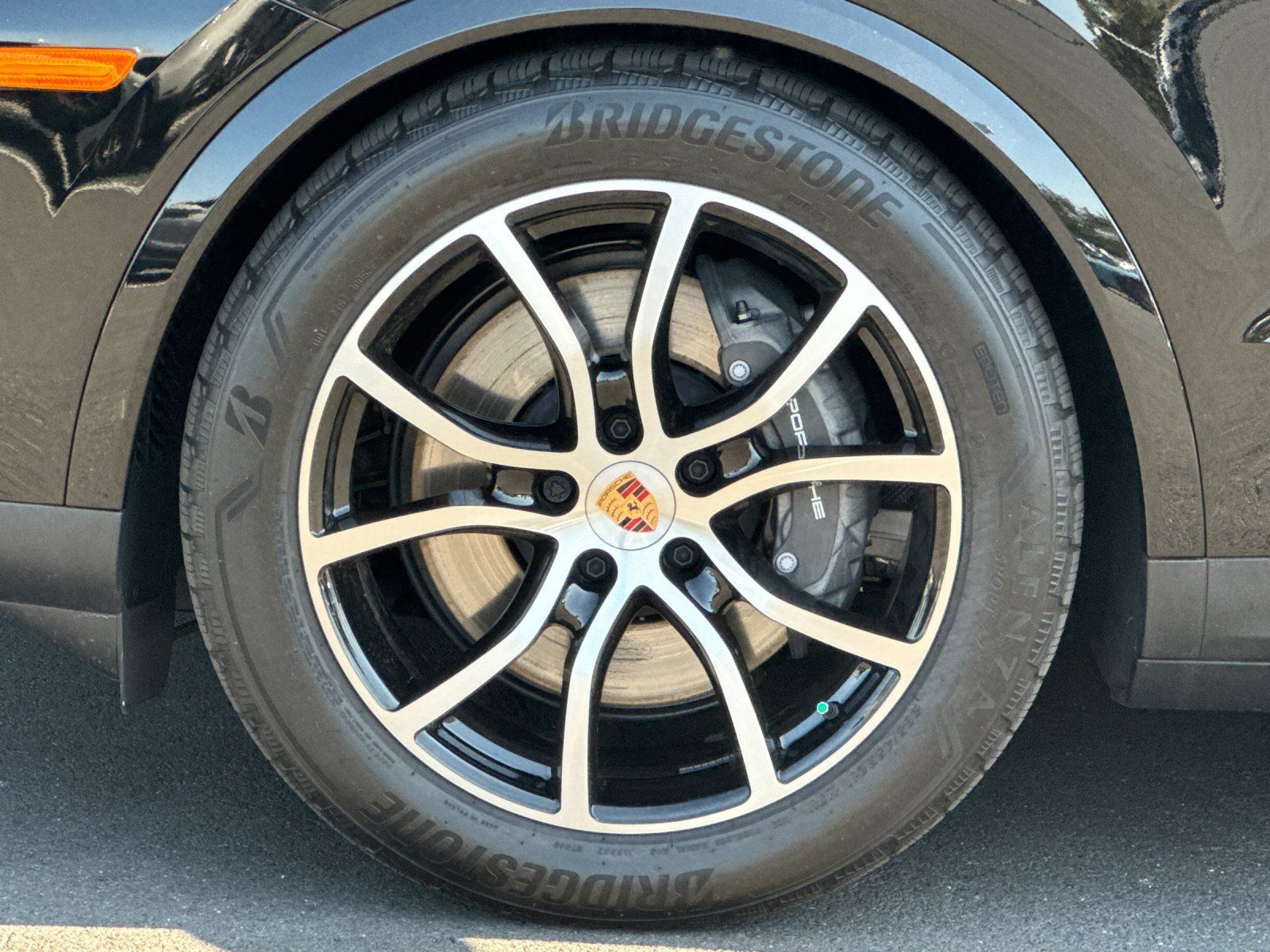Certified 2026 Porsche Cayenne Coupe AWD/4WD image 27