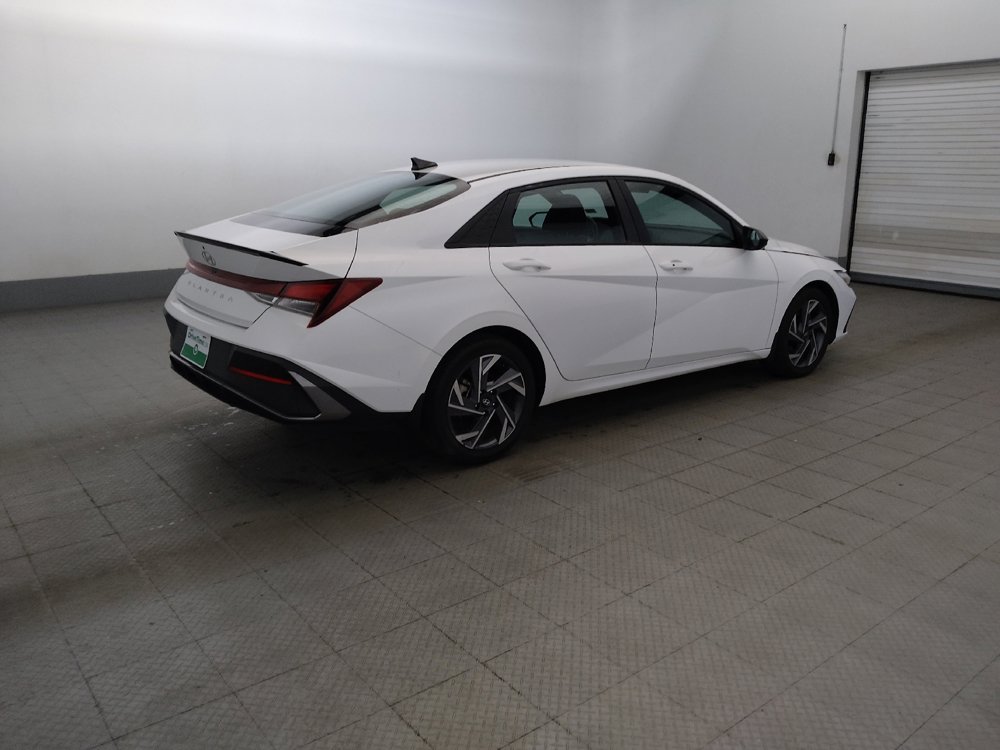 Used 2025 Hyundai Elantra Sport FWD image 10