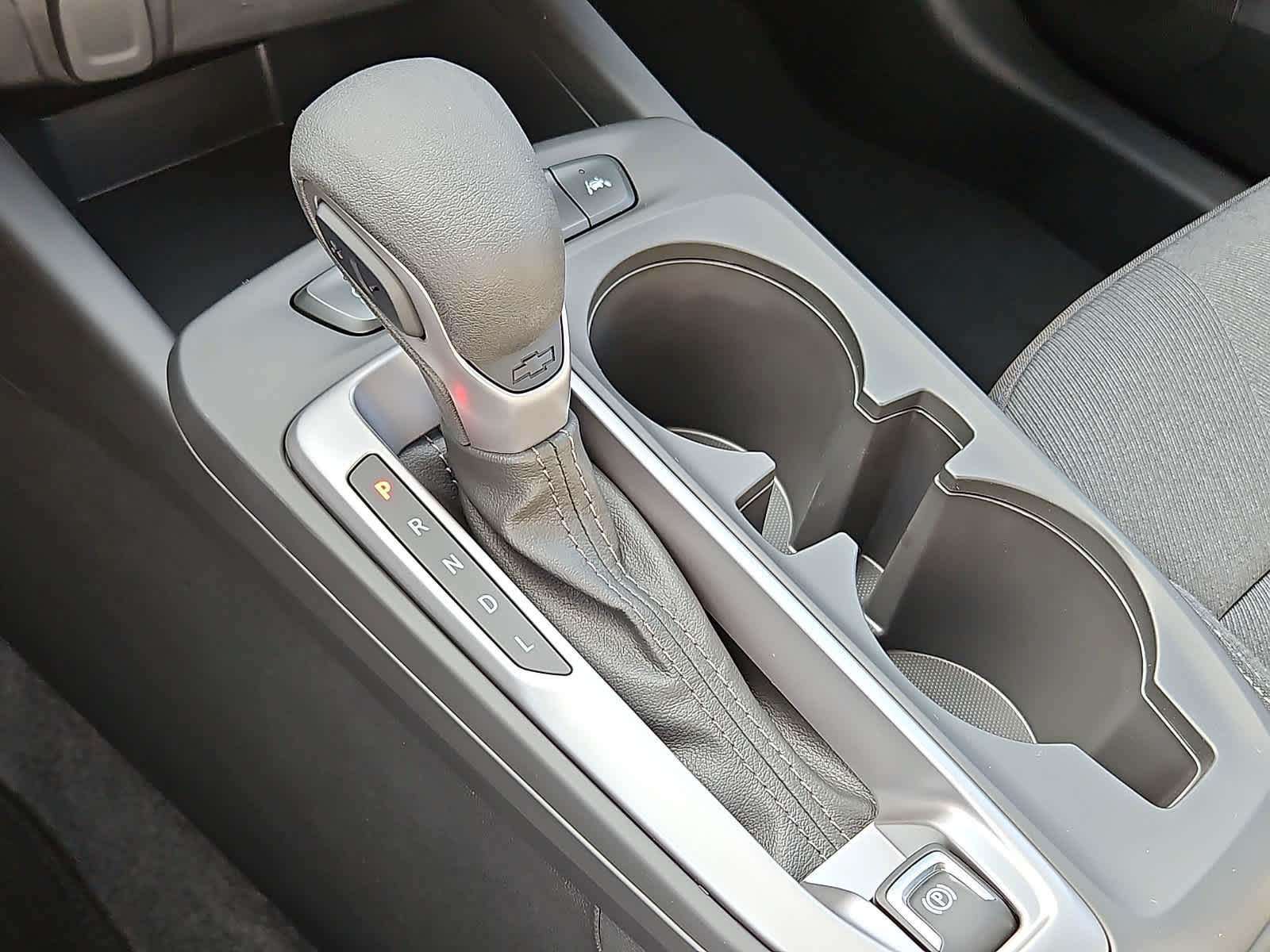 New 2026 Chevrolet Trax LS w/ LS Convenience Package FWD image 12