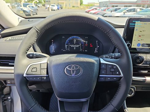 Certified 2026 Toyota Grand Highlander FWD image 15