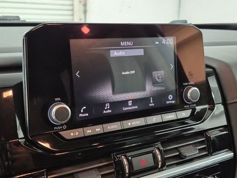 Certified 2022 Nissan Pathfinder SV FWD image 27