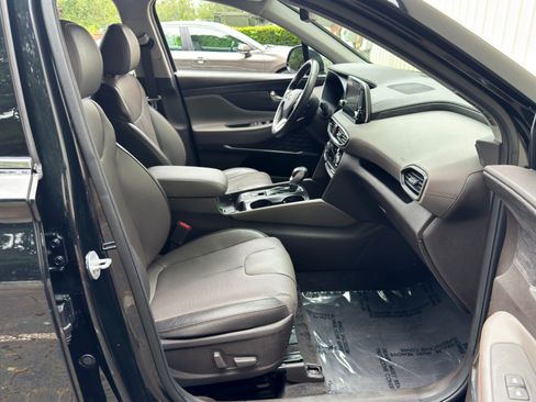Used 2019 Hyundai Santa Fe FWD image 15