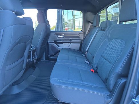 Used 2026 RAM 1500 4x4 Crew Cab image 11