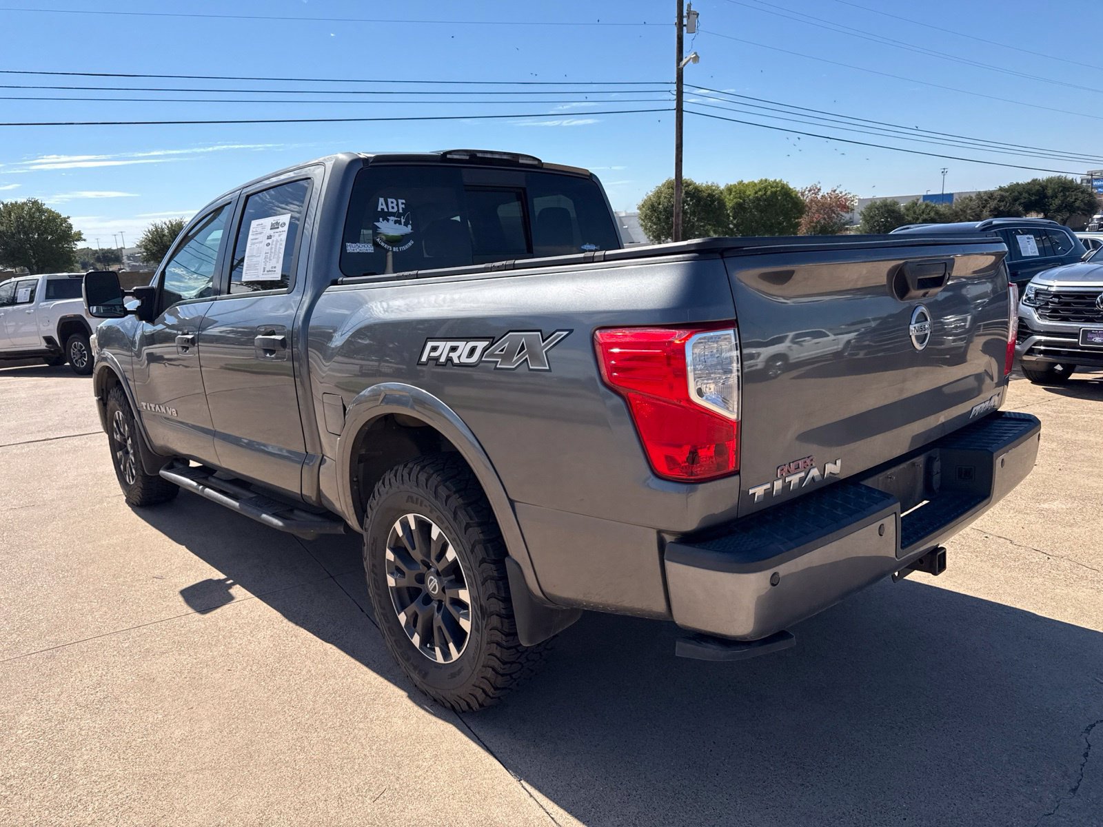 Used 2019 Nissan Titan PRO-4X w/ Pro-4x Convenience Package AWD/4WD image 5