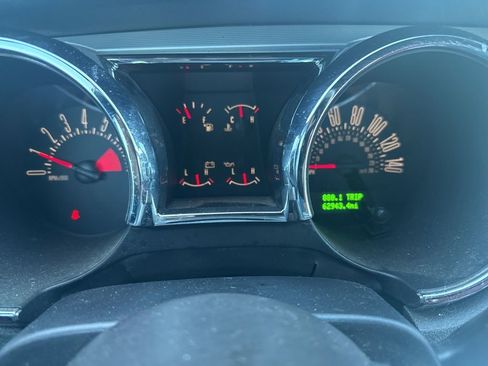 Used 2006 Ford Mustang GT image 9