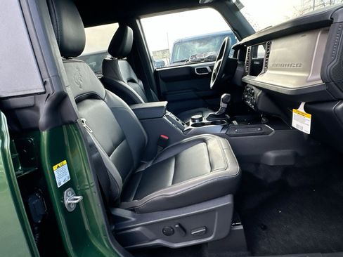 New 2025 Ford Bronco Outer Banks image 34