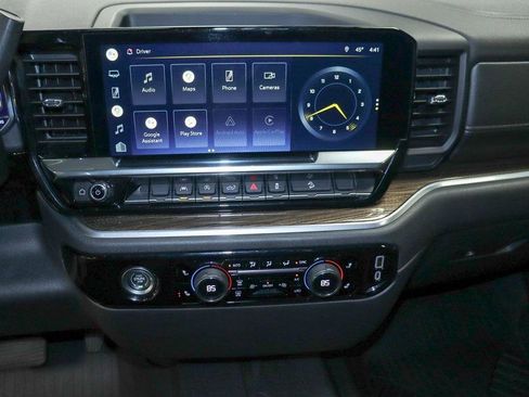 Used 2022 Chevrolet Silverado 1500 LT Trail Boss image 16