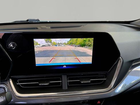 Used 2025 Chevrolet Trax ACTIV FWD image 14