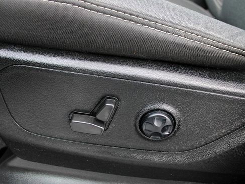 Used 2021 RAM 1500 Big Horn image 9