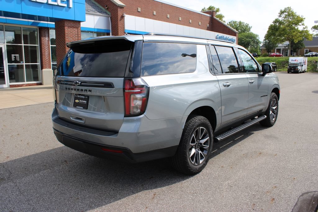 Used 2024 Chevrolet Suburban Z71 w/ Luxury Package AWD/4WD image 37
