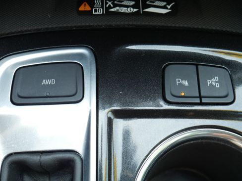Certified 2024 Chevrolet Equinox Premier AWD/4WD image 24