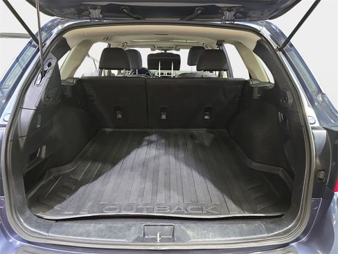 Used 2017 Subaru Outback 3.6R Limited image 14