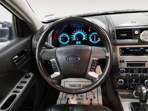 Used 2011 Ford Fusion SEL image 9