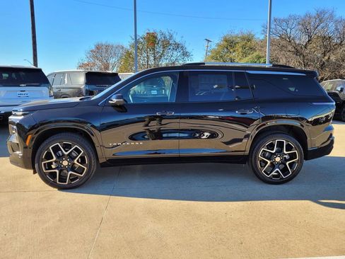 New 2026 Chevrolet Traverse High Country image 2