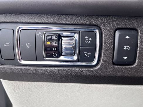 Used 2022 Lincoln Navigator L Black Label image 18