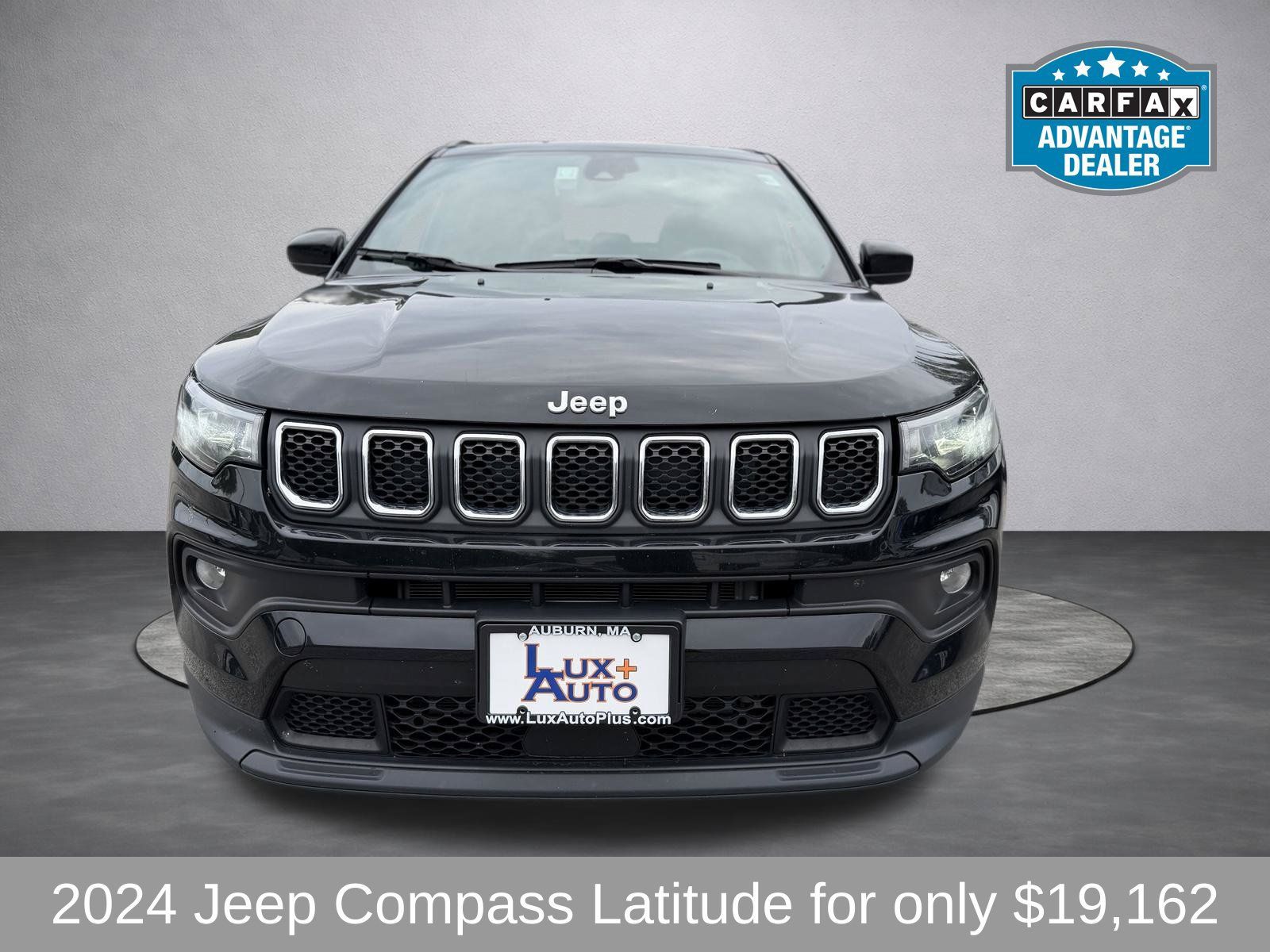 Used 2024 Jeep Compass Latitude AWD/4WD image 6