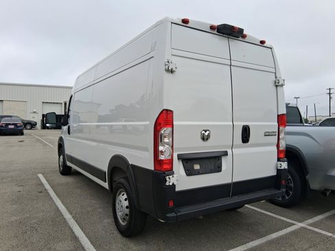 Used 2023 RAM ProMaster 2500 FWD image 6