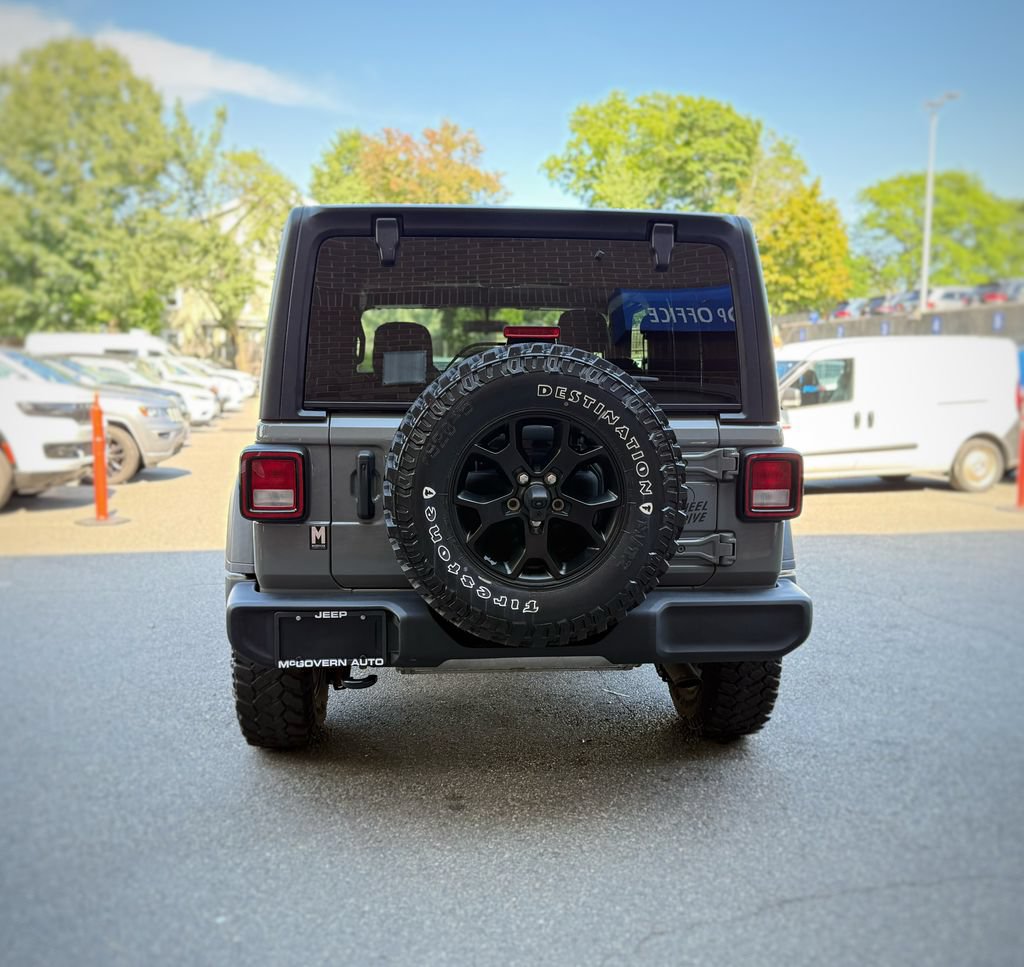 Used 2022 Jeep Wrangler Sport AWD/4WD image 10
