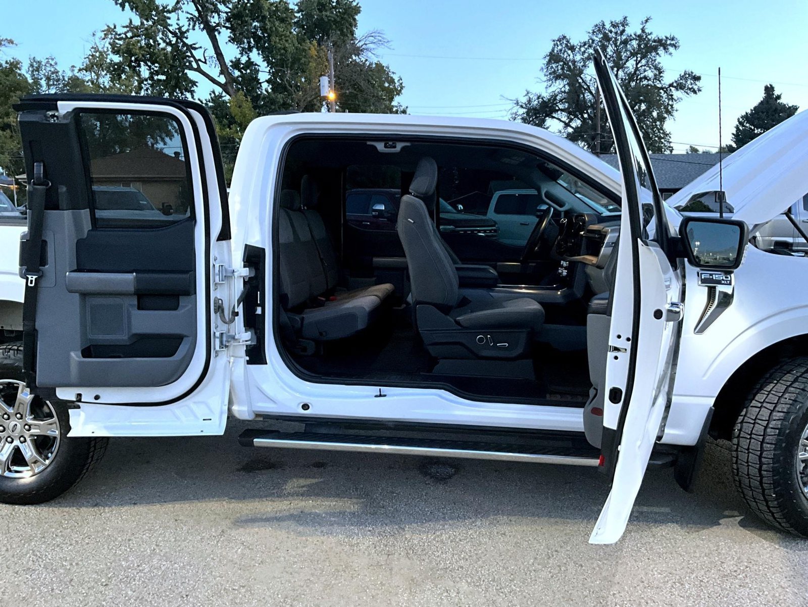 Used 2021 Ford F150 XLT w/ Equipment Group 302A High AWD/4WD image 22