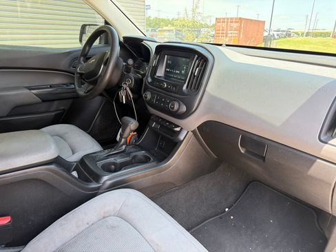 Used 2017 Chevrolet Colorado W/T w/ WT Convenience Package RWD image 10