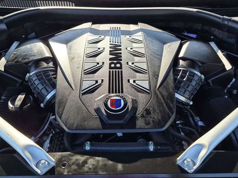 Used 2024 BMW ALPINA XB7 AWD/4WD image 15