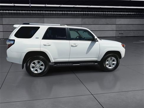 Used 2023 Toyota 4Runner SR5 Premium image 9