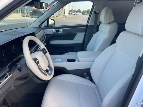 Used 2026 Hyundai Santa Fe SE image 16