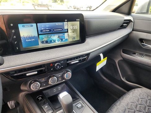 New 2025 Nissan Kicks SV image 11