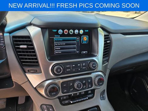 Used 2019 Chevrolet Suburban LT AWD/4WD image 11