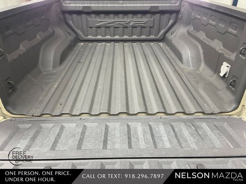 Used 2023 Chevrolet Colorado ZR2 w/ ZR2 Convenience Package III image 39