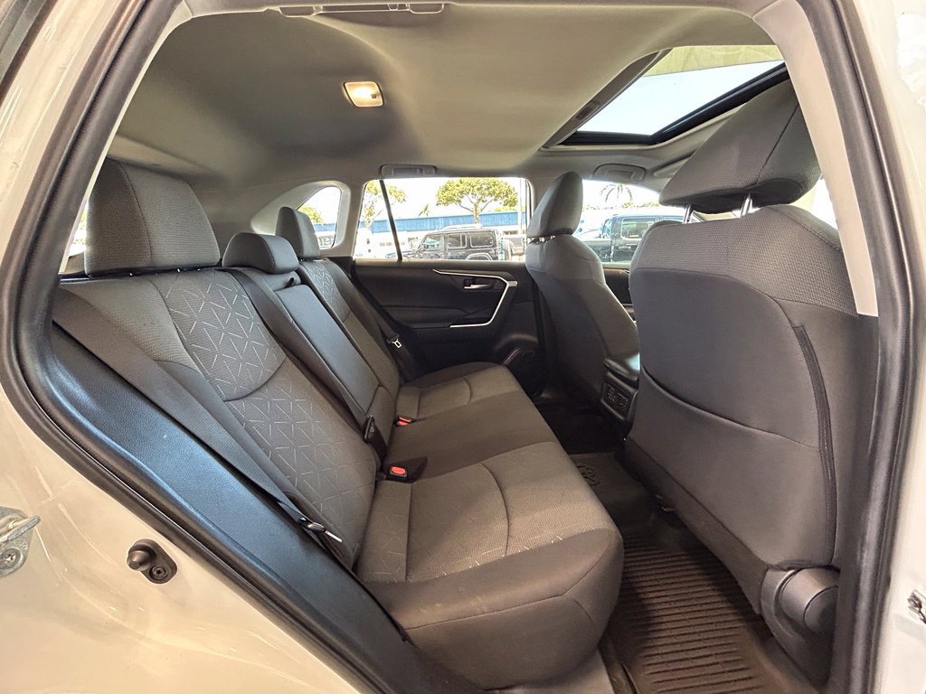 Used 2022 Toyota RAV4 XLE w/ Convenience Package FWD image 32