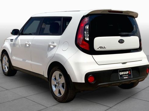 Used 2017 Kia Soul FWD image 11