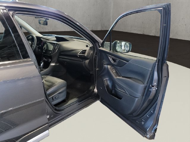 Used 2023 Subaru Forester Touring AWD/4WD image 19