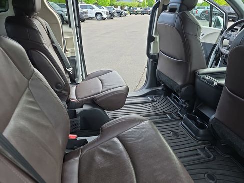 Certified 2021 Toyota Sienna Platinum AWD/4WD image 14