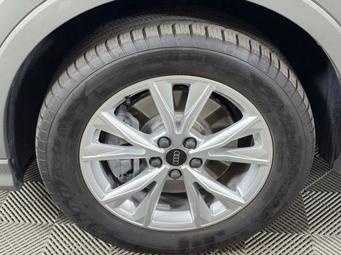 Used 2023 Audi Q3 2.0T Premium Plus w/ Premium Plus Package AWD/4WD image 13