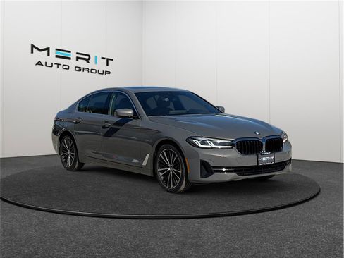 Used 2021 BMW 530i xDrive w/ Premium Package image 1