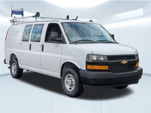 New 2025 Chevrolet Express 2500 w/ Driver Convenience Package image 8