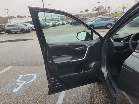 Used 2024 Toyota RAV4 XLE image 11