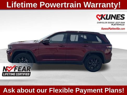 Used 2024 Jeep Grand Cherokee Altitude AWD/4WD image 8
